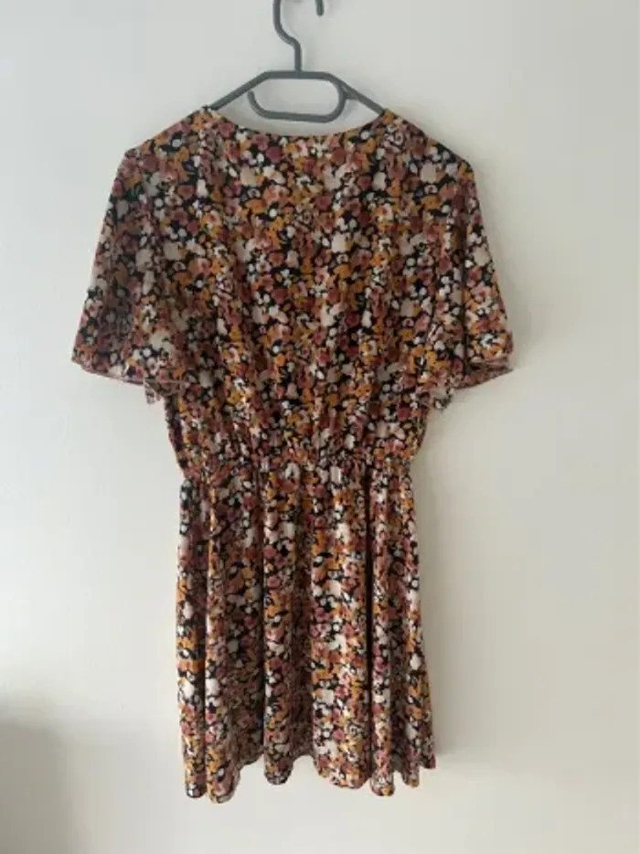 Robe d’été à felur - photo numéro 2