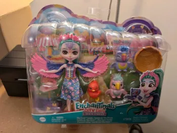 Enchantimals city tails