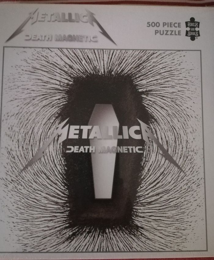 Puzzle Mettalica.
