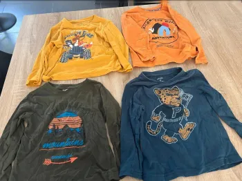 4 lots tee shirts manche longue 3/4 ans
