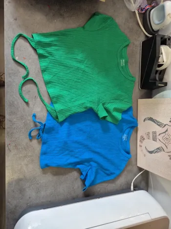 Crop top