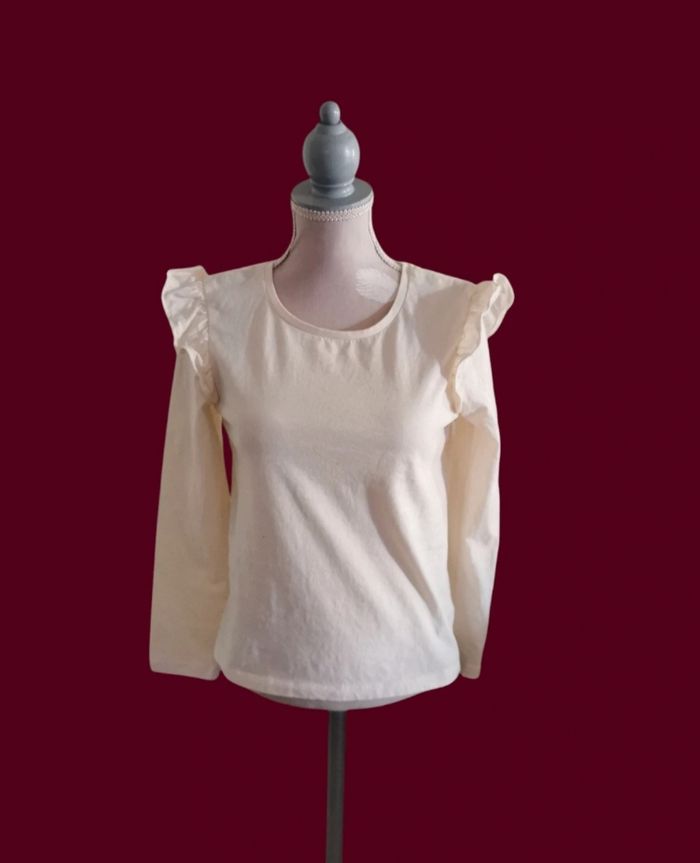 T shirt manches longues blanc froufrous épaules C&A taille 10 ans 2/2