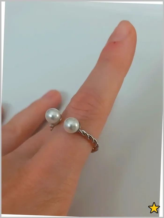 Bague argentée avec perle blanche, acier inoxydable - photo numéro 2