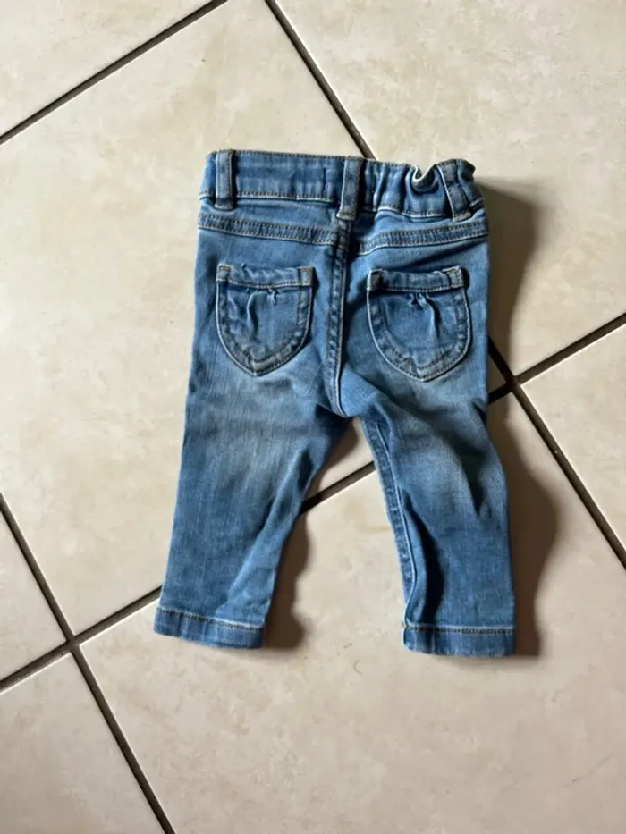 Jeans bébé 3 mois - photo numéro 3