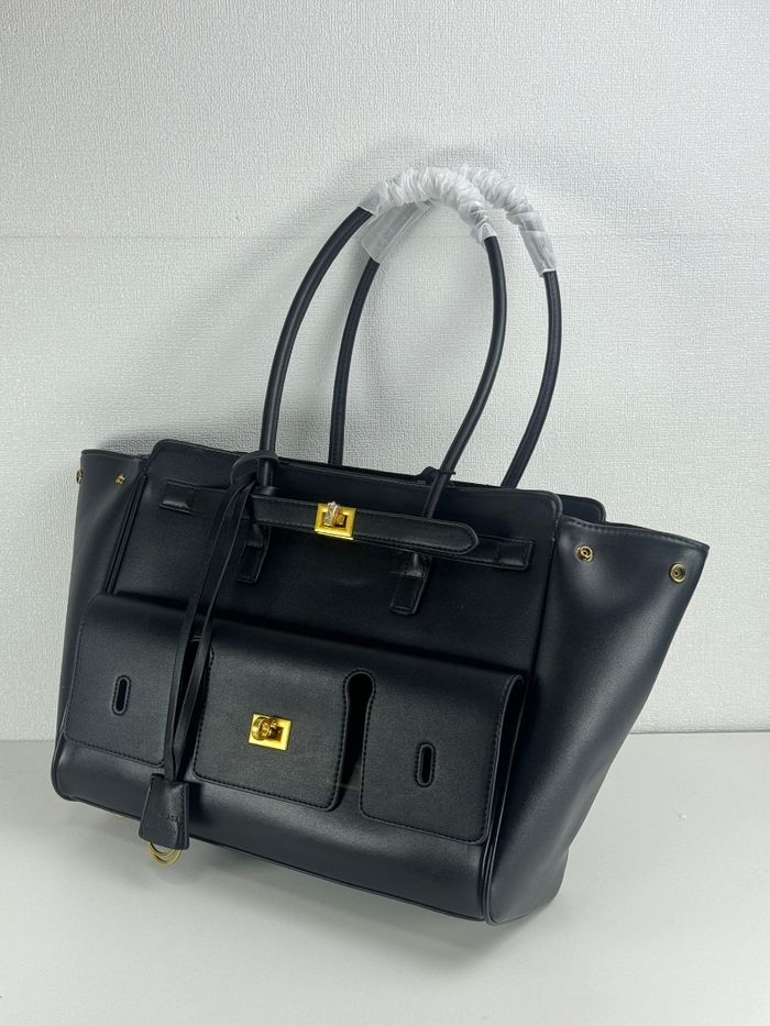 BALENCIAGA - photo numéro 2