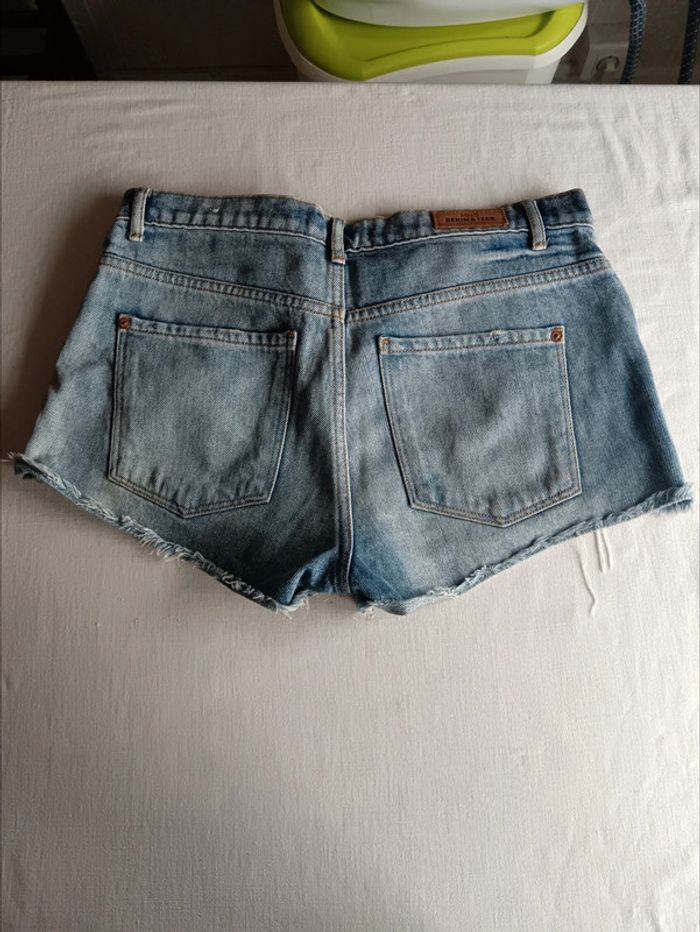 Short en jean Mango taille 36 - photo numéro 2