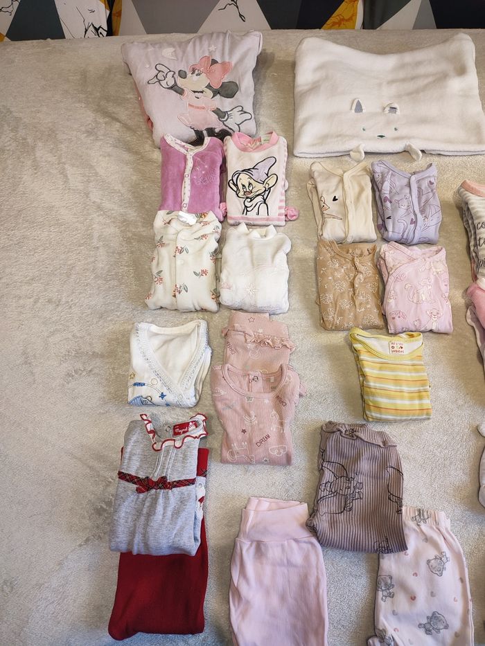 Lot vêtements bébé 3-9 mois - photo numéro 2