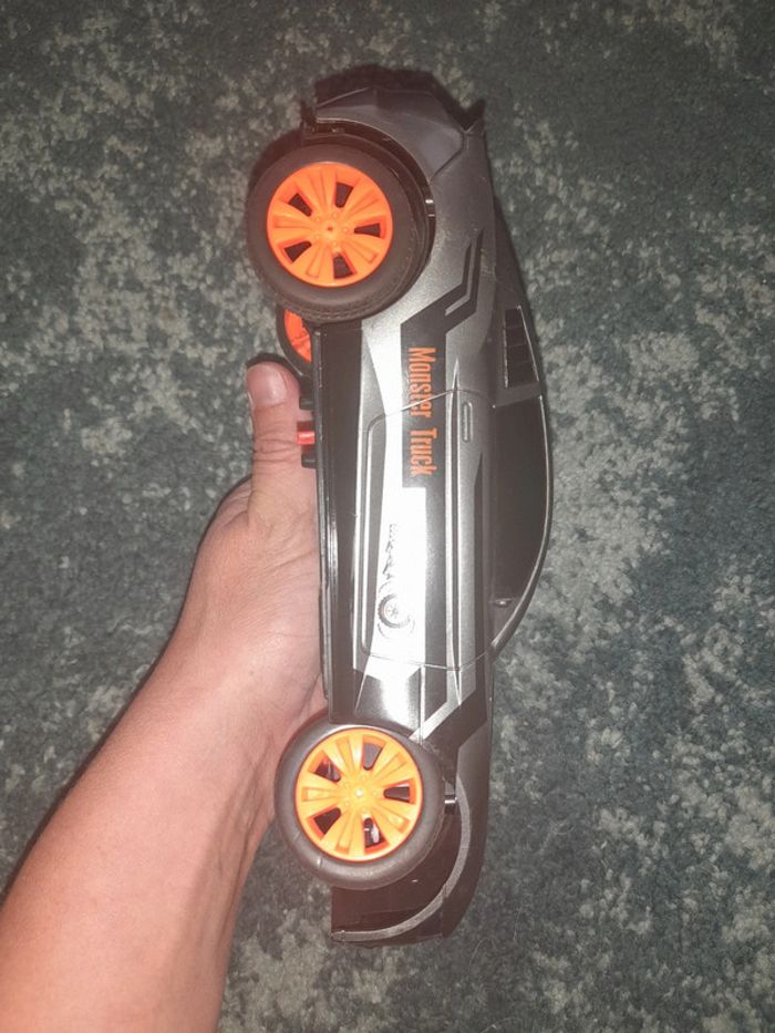 Lot 2 voitures télécommande - photo numéro 13