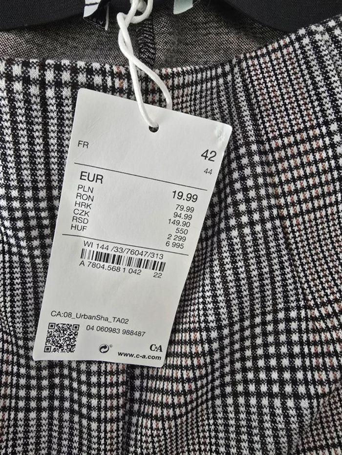 Pantalon neuf étiquette 🍒C&A🍒taille 42/44 - photo numéro 5