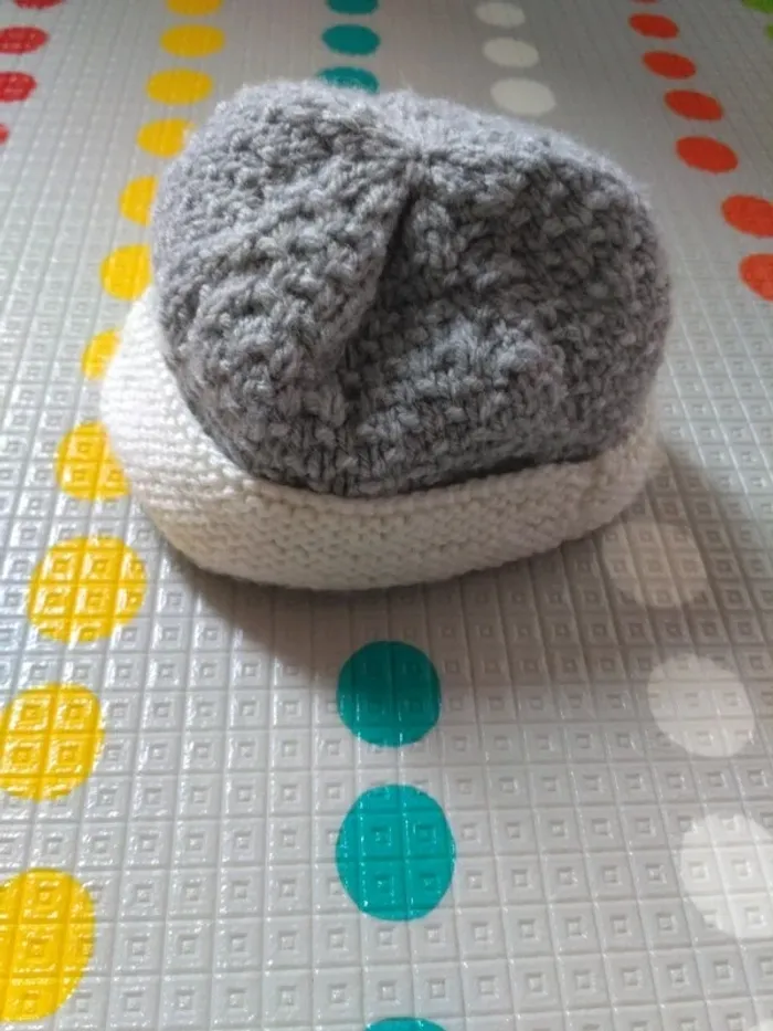 Bonnet 1-3 mois - photo numéro 2