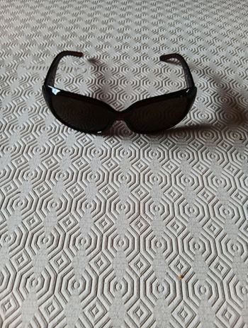 Lunettes solaires brunes