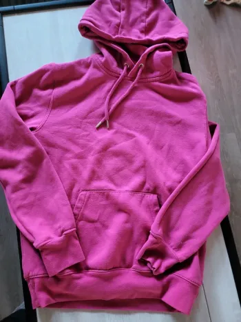 Sweat capuche taille 34