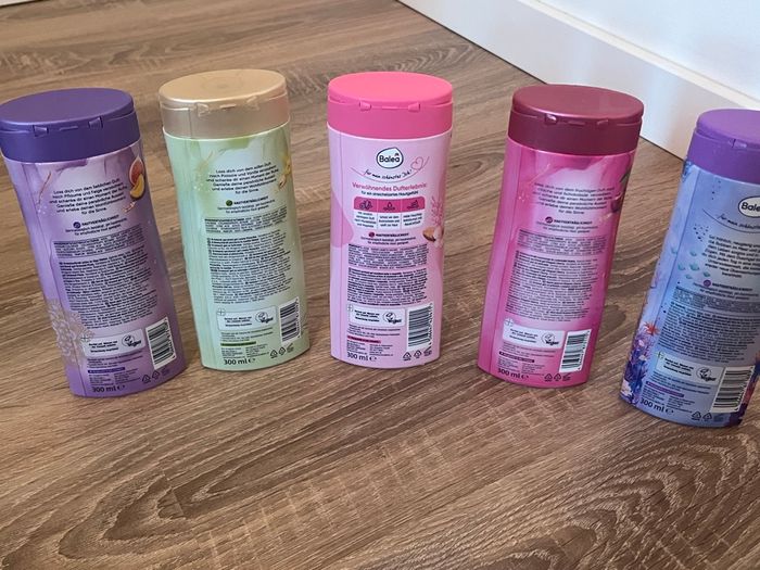 Lot de 5 gels douche - 300ml x 5 neuf - photo numéro 2