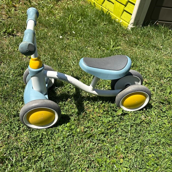 Tricycle bébé des 15 mois moov N go