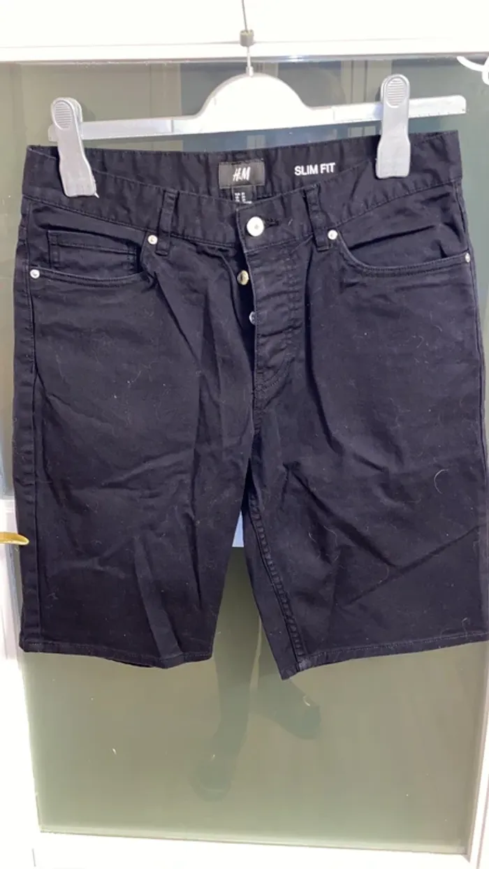 Bermuda bleu marine en tissus