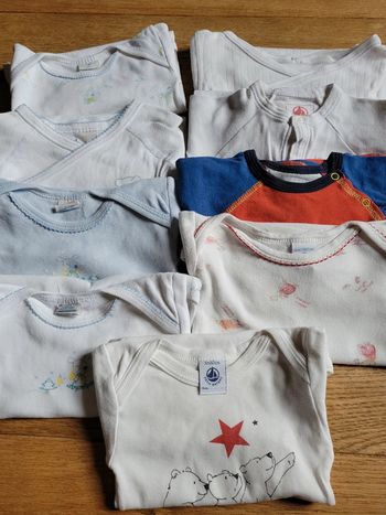 Lot de 9 bodys manches longues
