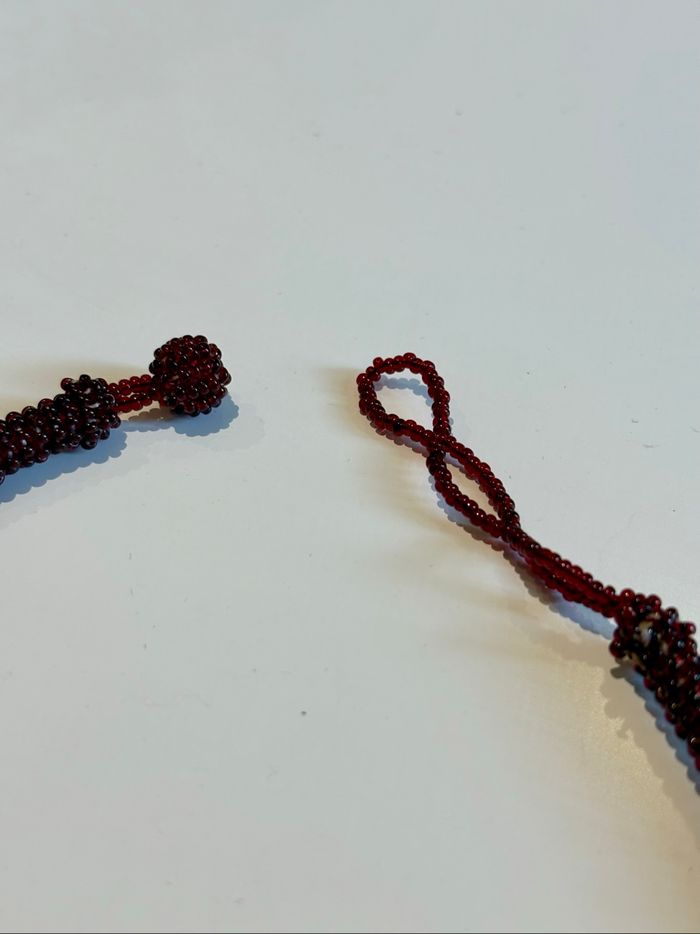 Collier ethnique en perles tissées bordeaux - photo numéro 4