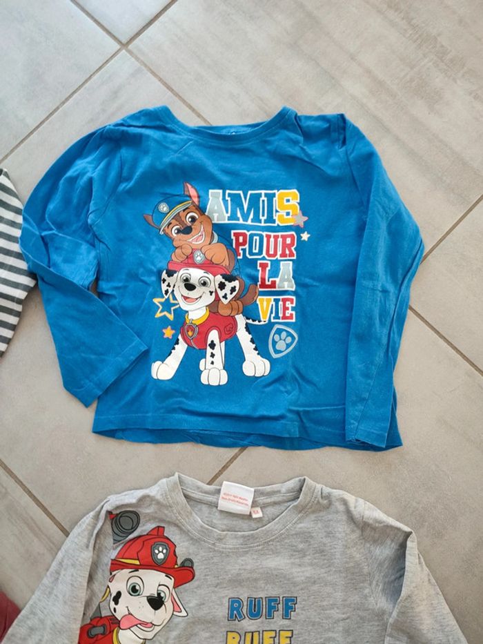 Gros lot de 20 vêtements garçon 5 ans - photo numéro 6