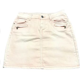 Jupe d'été légère en jean denim rose bonbon pâle