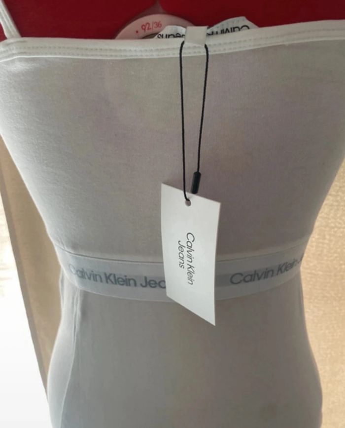 Robe Calvin Klein blanche taille S - photo numéro 4