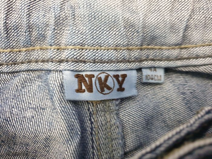 Jeans 4 ans/104 cm - photo numéro 4