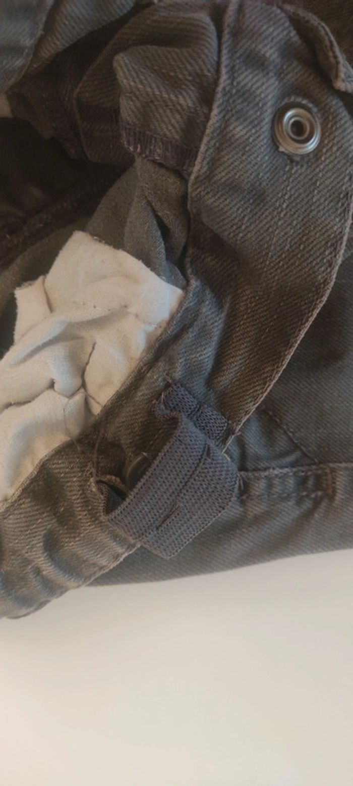 Petit jeans gris. Kid kanai - photo numéro 4