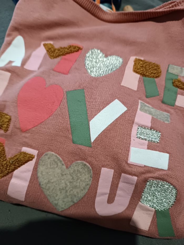 Pull avec inscriptions - photo numéro 3