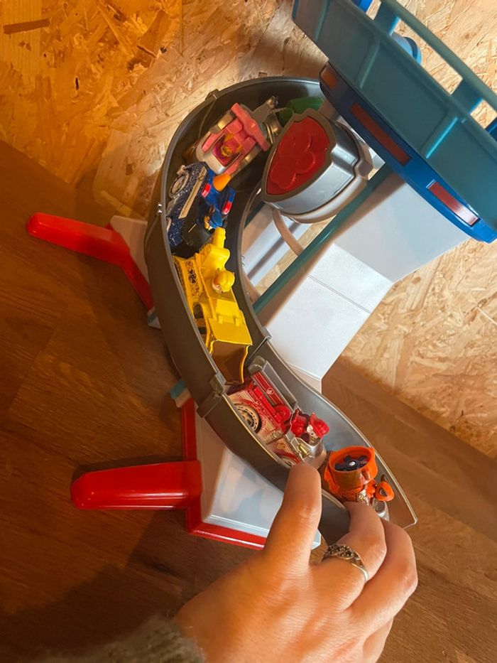 Idée Cadeau 🎁 Tour de Controle Spin Master Pat Patrouille avec 6 véhicules True Métal - photo numéro 19