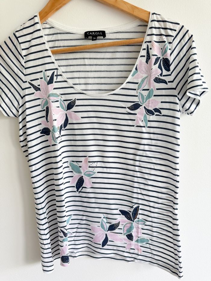 T-shirt manches courtes blanc bleu marine avec imprimé Caroll taille 36 S - photo numéro 2