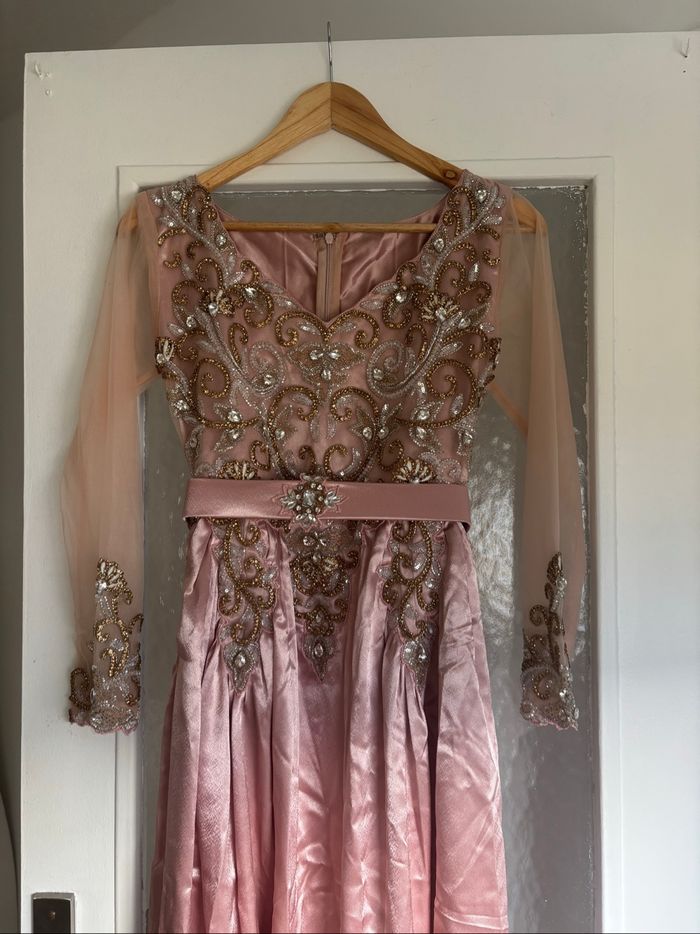 Robe de soirée - photo numéro 3