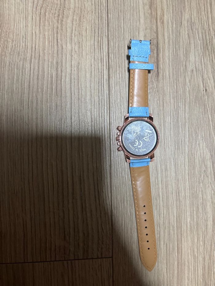 Montre - photo numéro 2