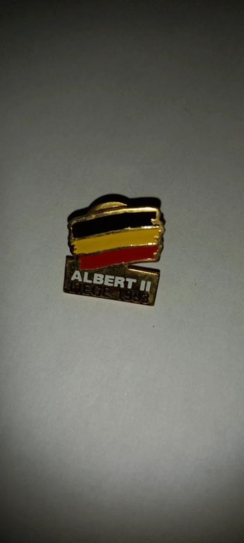 Pin's albert 2