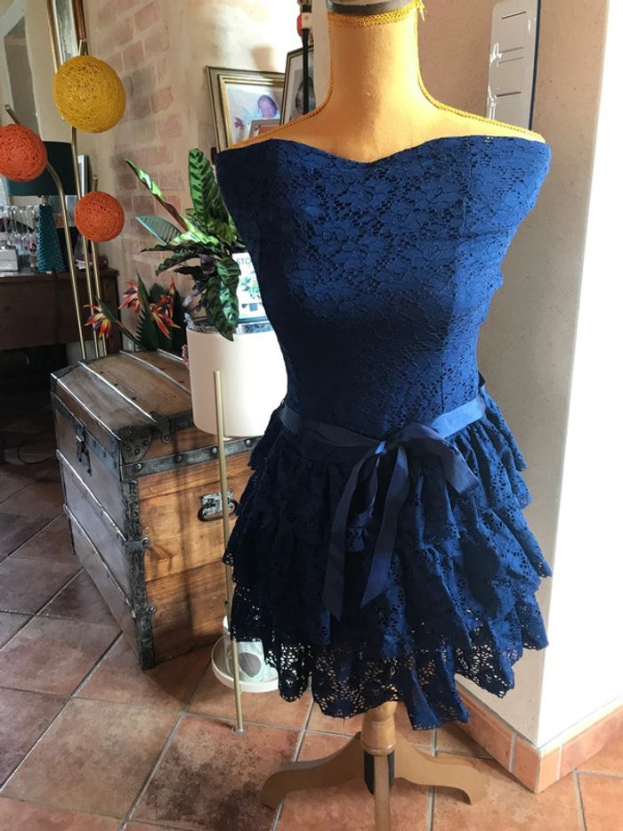 Morgan robe bustier taille 40 bleu marine quasi neuve