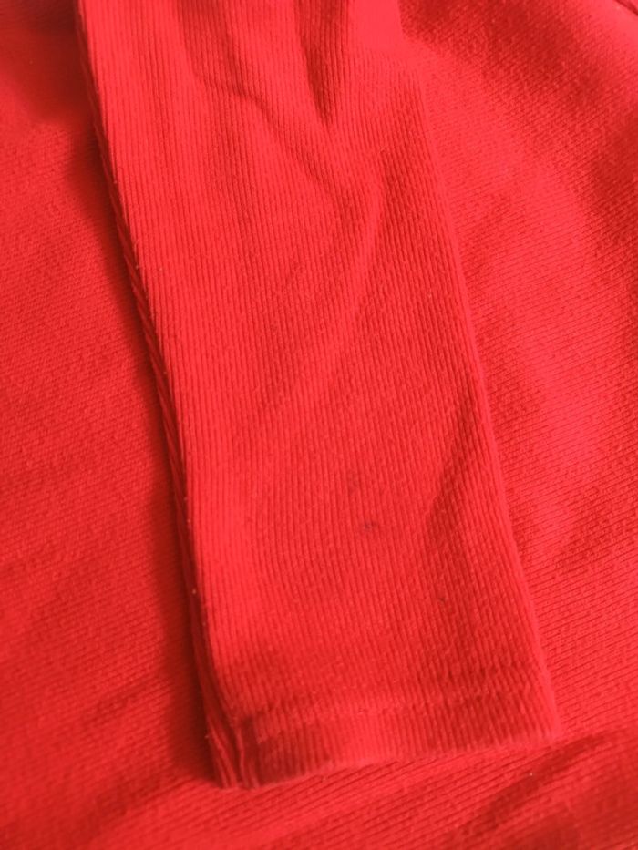 Pull rouge - photo numéro 2