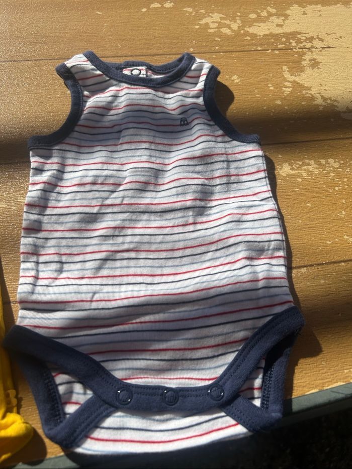 Lots de 3 bodies obaibi - photo numéro 7