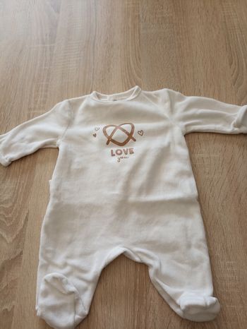 Pyjama 1 mois