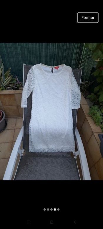 Robe en dentelle blanche t.14 ans