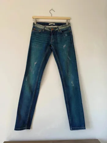 Jean Maje Pop Corn T.34 - L'Élégance Décontractée avec une Touche Scintillante !