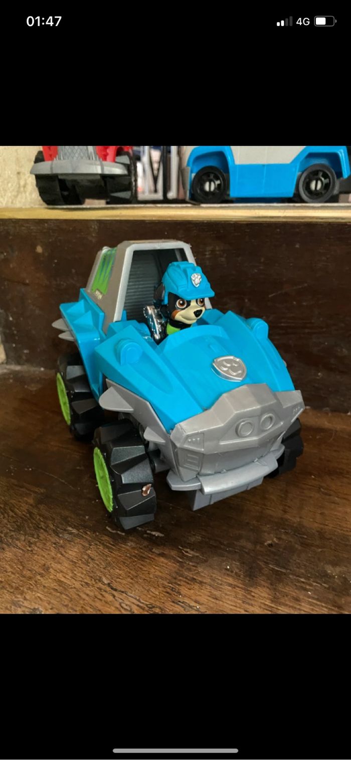 Véhicule et personnage rex deluxe