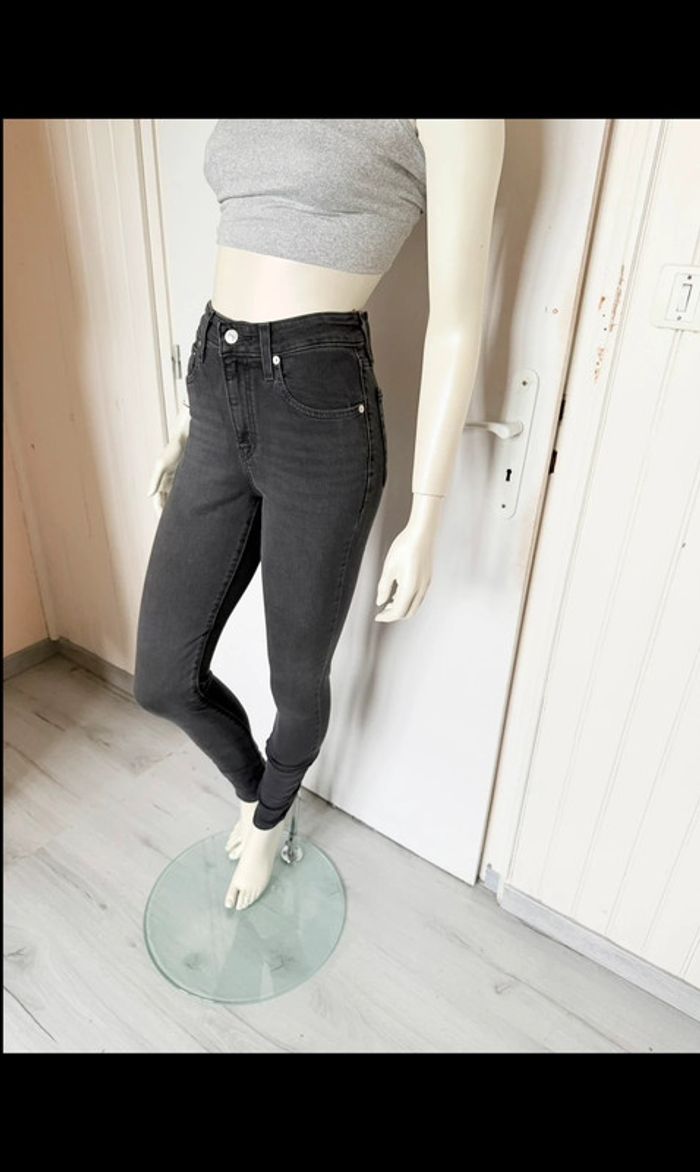 Jean Levi’s 721 High-Rise Skinny – Taille 26/32 – noir – Neuf avec étiquette - photo numéro 13