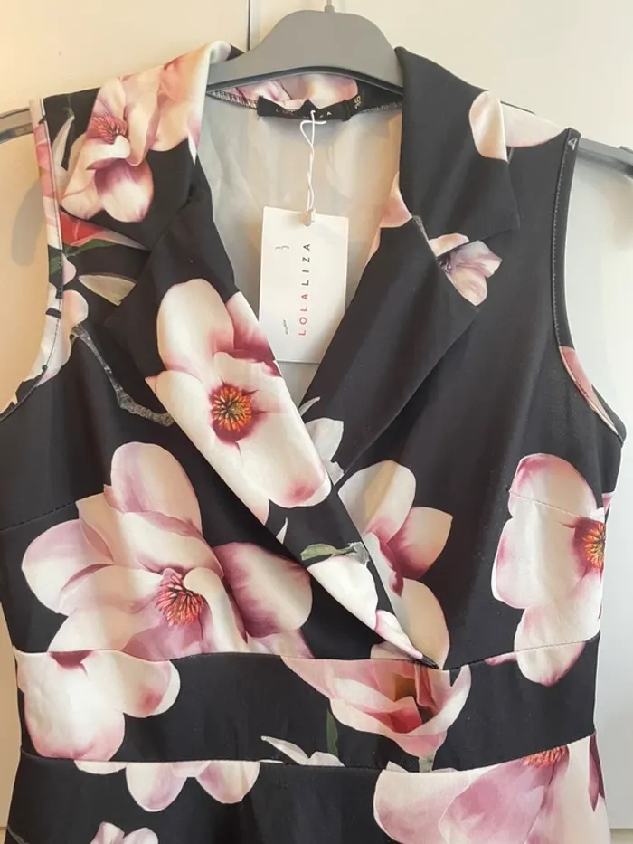Jolie robe noire fleur de cerisier Lolaliza taille S - photo numéro 4