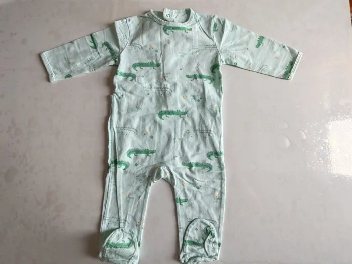 Lot pyjama 12 mois crocodile dinosaure - photo numéro 8