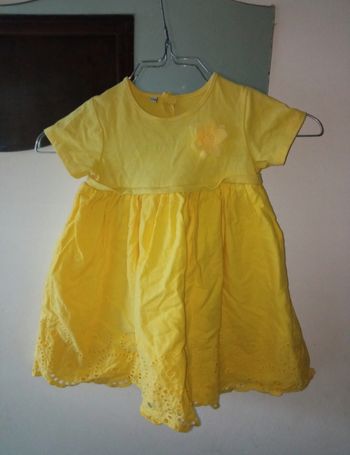 Robe jaune 23 mois
