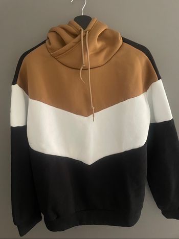 pull col croisé