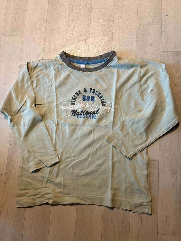 T-shirt manches longues 5/6 ans vert pale