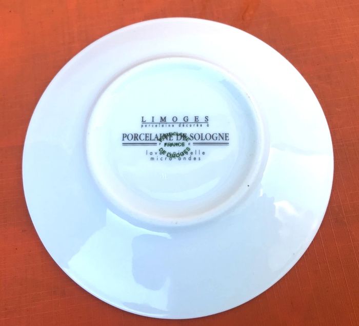 2 Tasses / Soucoupes à café  Décor traditionnel du Pays Basque  Porcelaine de Limoges France - photo numéro 3