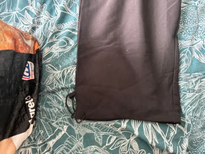 Pantalon en toile noire - photo numéro 2