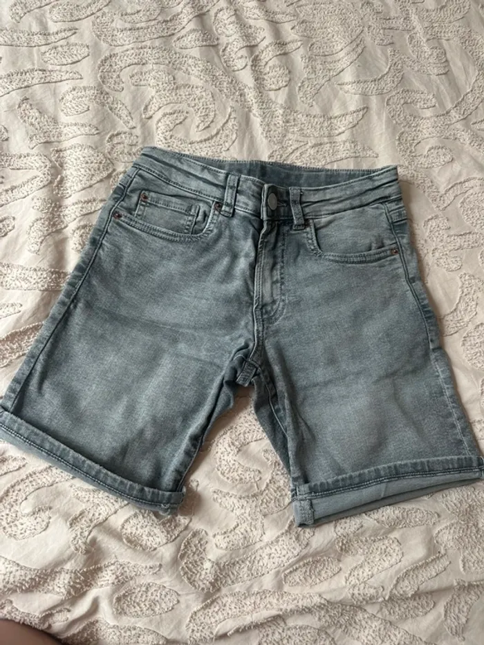 Short Zara garçon 9 ans