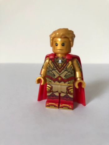 Figurine type lego Adam Warlok Les gardiens de la galaxie Marvel