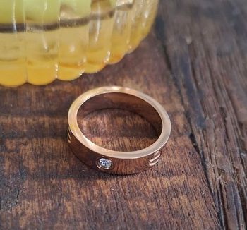 bague "Love" en métal doré